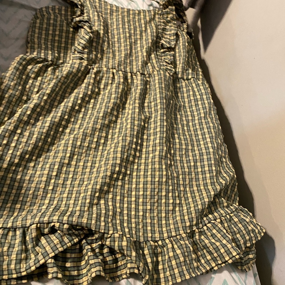 green and yellow dress